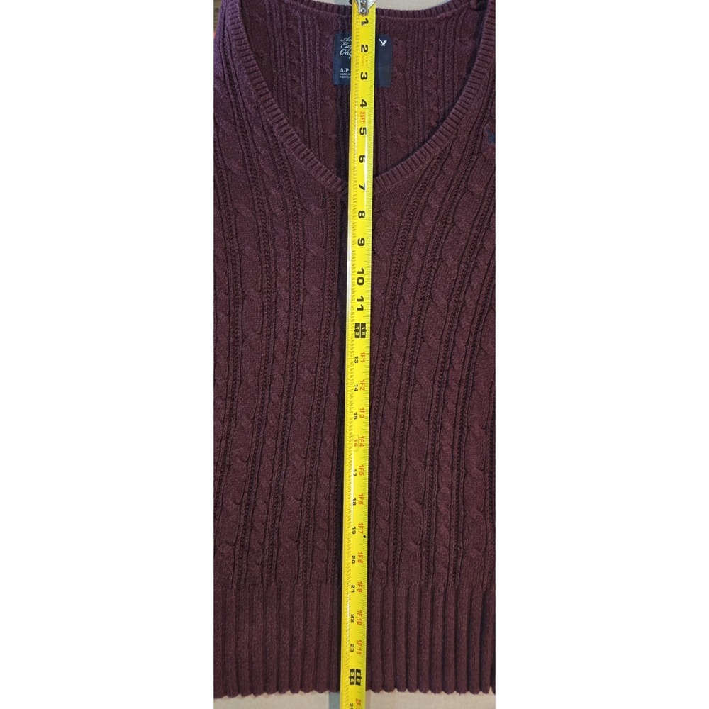 American Eagle Outfitters Burgundy Cable Knit V-Neck Pullover Sweater Womens S - Picture 4 of 7